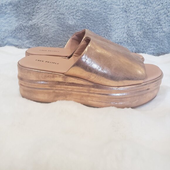 Free People Rose Gold Harbor Platform Slides Sandal Women's Sizes NEW resort - Picture 6 of 14